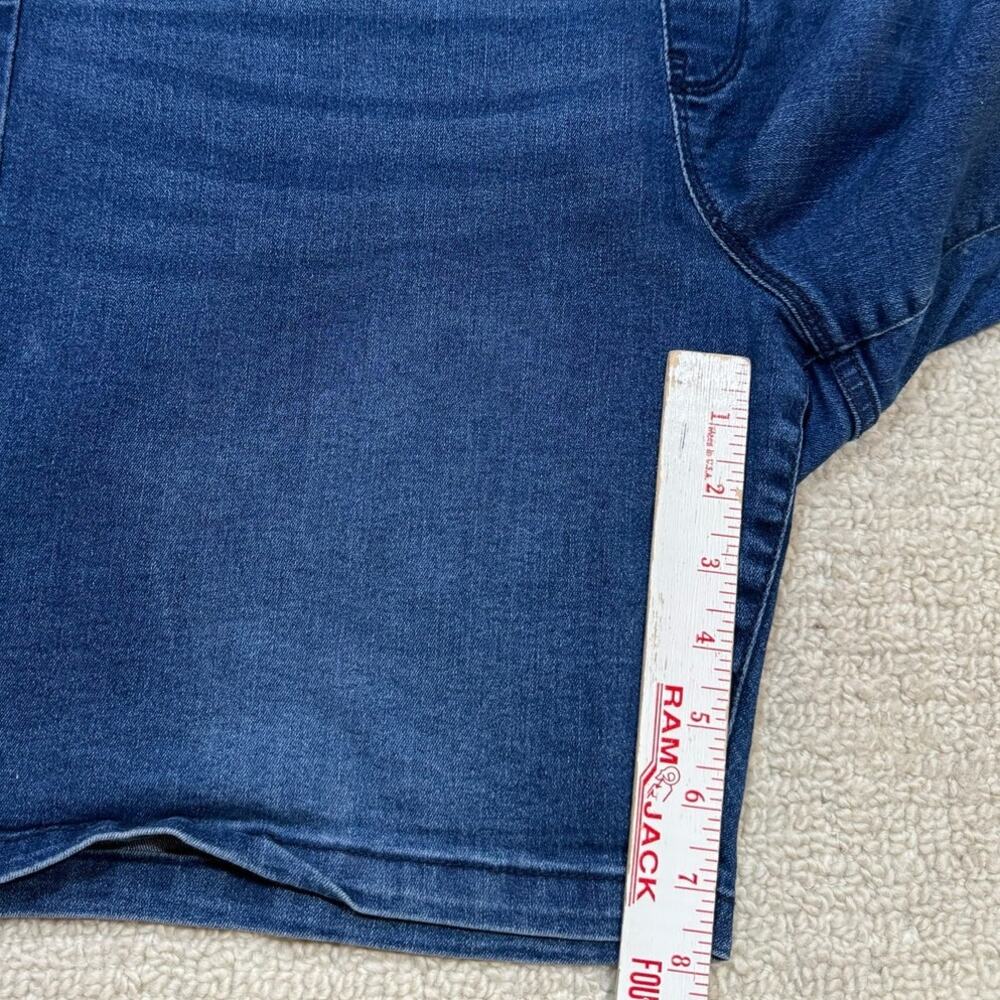 DKNY Jeans Womens XL Pull On Bermuda Shorts Stretch Denim Comfort Jorts Blue - Picture 8 of 10